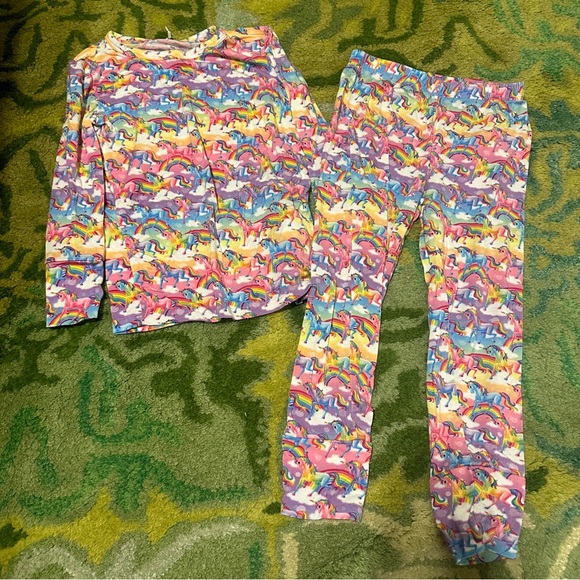 Posh Peanut Other - Posh Peanut Lisa Frank Markie Magic Pajamas Set Size 3T-4T two piece crewneck